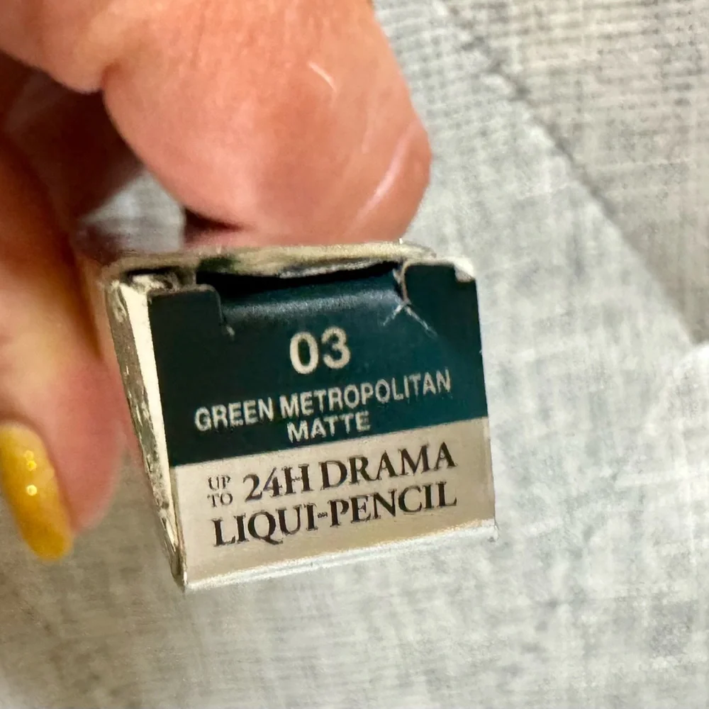 Lancôme 24H Drama Liqui-Pencil Gel Eyeliner in 03 Green Metropolitan Full Size